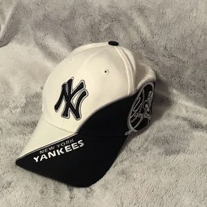 Yankees Baseball Hat ⚾️